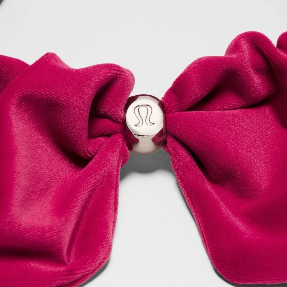 🆕 LULULEMON Uplifting Oversized Scrunchie Velvet Berry Rumble NWT
